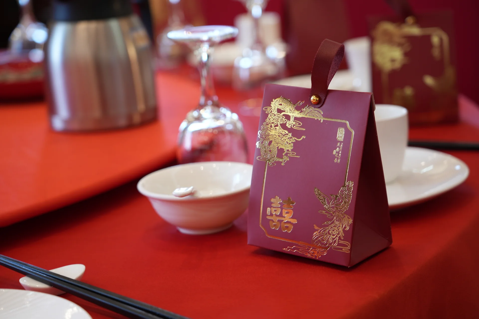 天津订婚宴实录｜12桌喜宴落座北海明珠二号厅，把两家人的欢喜认真摆上宴席